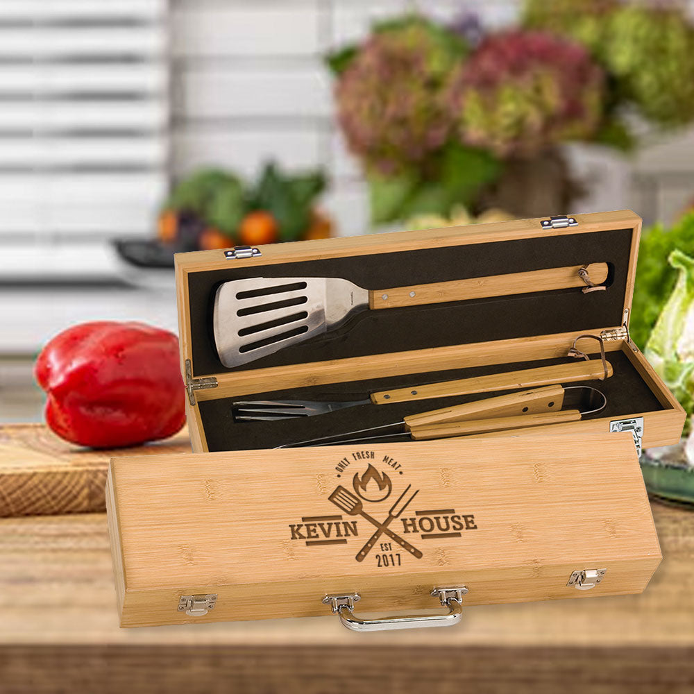 Personalized Laser Engraved Grill BBQ Gifts Set for Men, Dad, Father, Him - Barbecue Grilling Set with Grill Fork, Spatula and Tongs