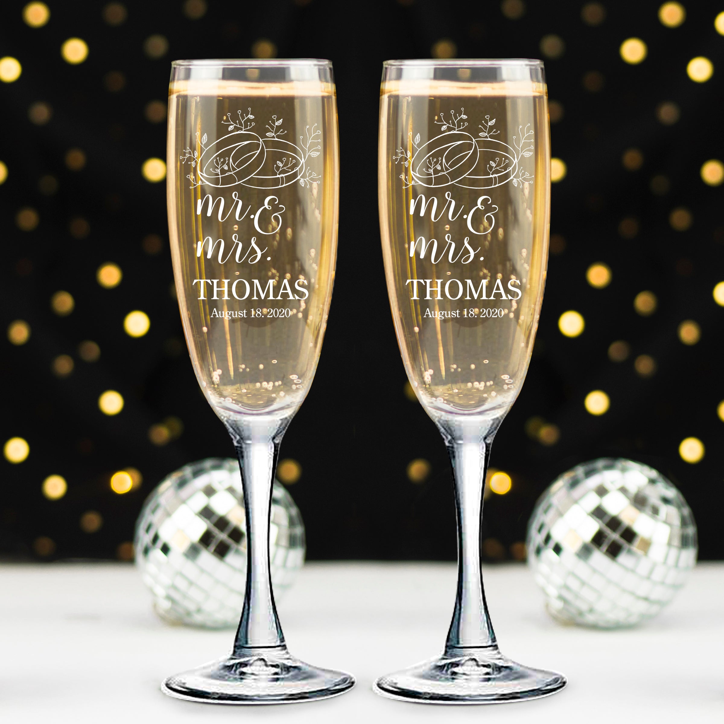 Set of 2 Personalized Wedding Champagne Flutes- Mr and Mrs Design - Engraved Champagne Glasses - Lead-free Clear Crystal Glass
