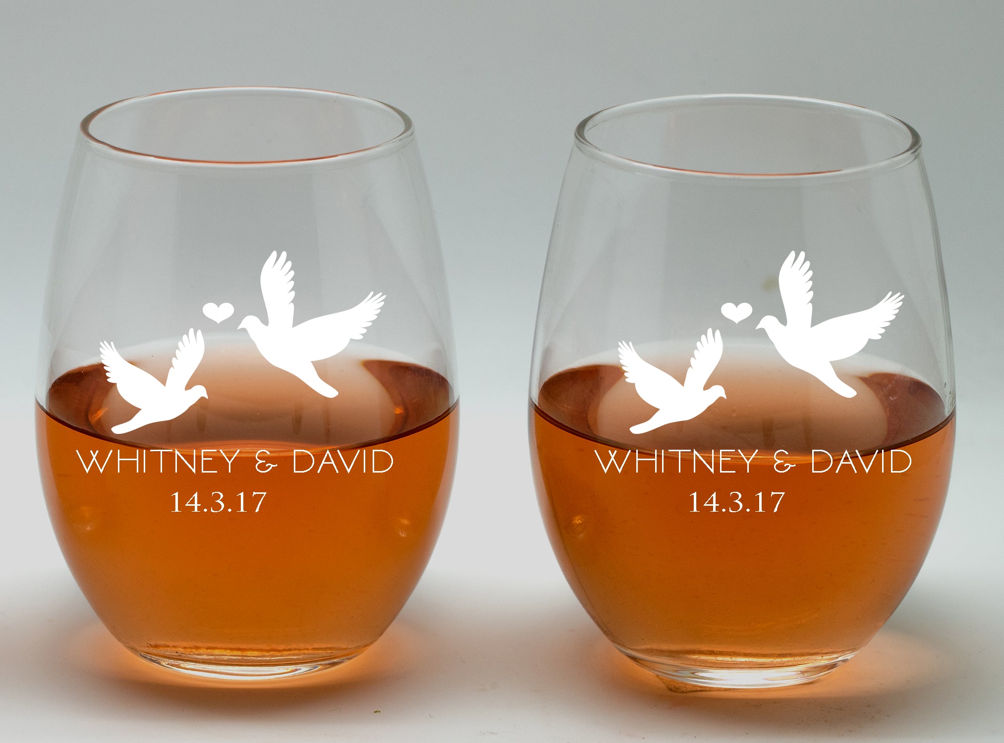 Love Birds Couple wine glasses,20oz Etched Stemless Wine Glasses for Couples, Perfect Engagement gift,Bridal shower gift, Wedding party, achelorette Party