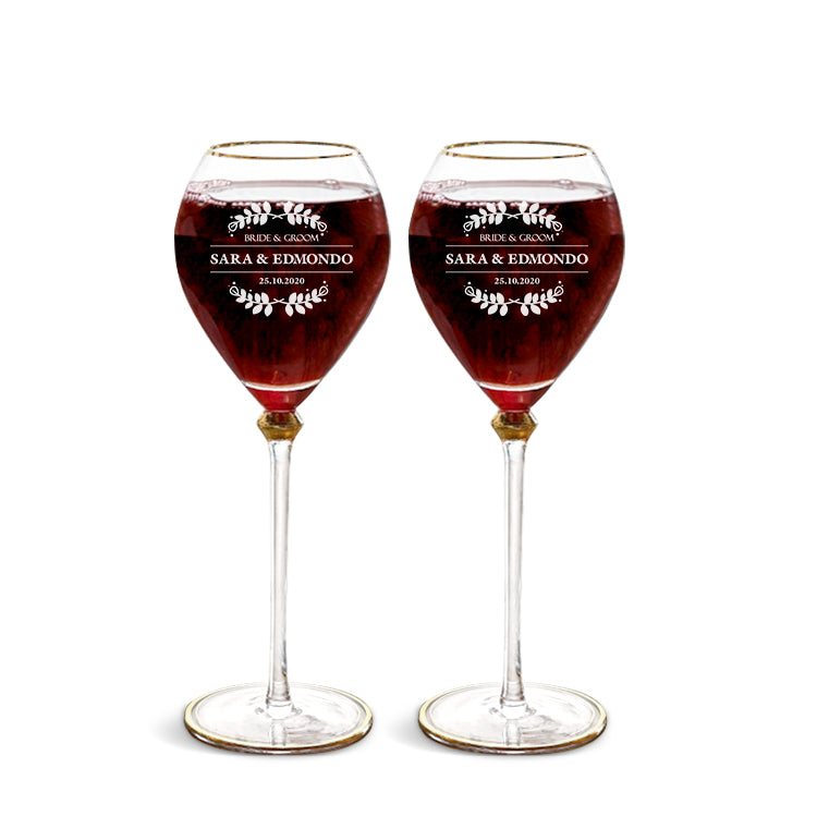 Set of 2 Toasting Wine Glass For Wedding Couple