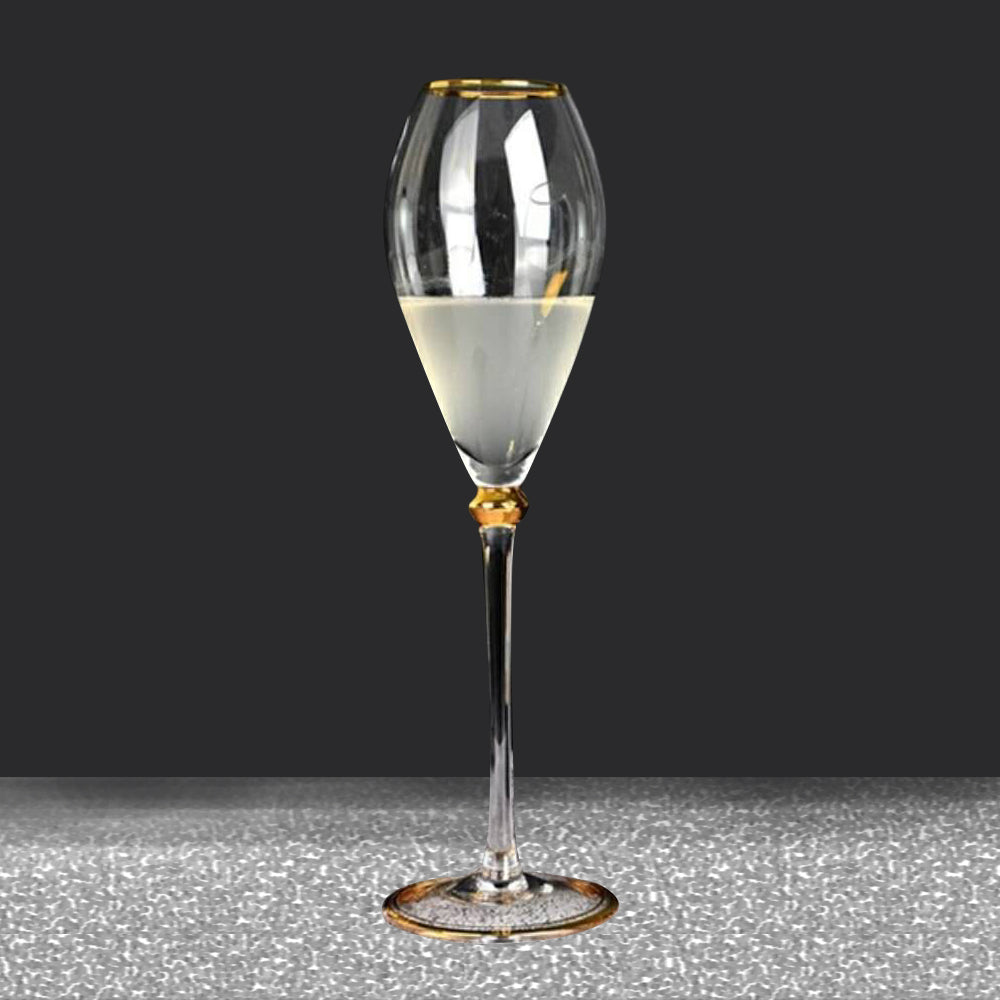 Mr and Mrs Set of 2 Personalized Toasting Flutes with gold rimmed, Flare Shape glass