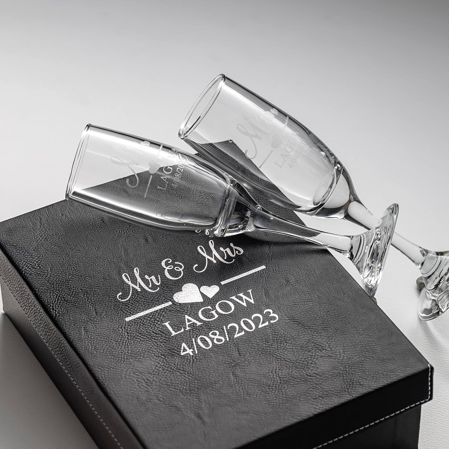 Mr and Mrs Wedding Toasting Champagne Flutes with Box, Set of 2 Glasses With Black Box, Laser engraved Tosting Flutes Engraved Personalized Glasses for Bride and Groom