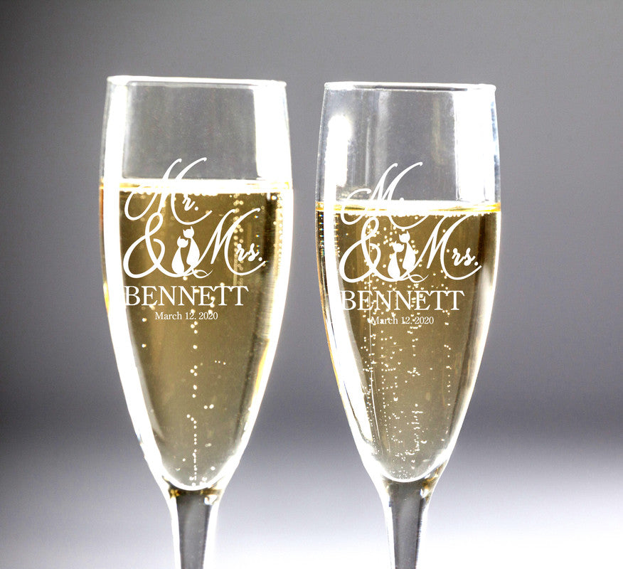Champagne flutes glass Set of 2, Hand Blown Personalized Wedding
