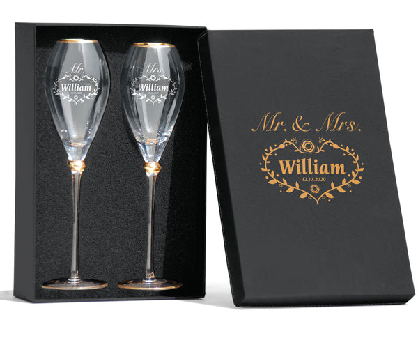 Set of 2 Personalized Wedding Champagne Flutes- Engraved Champagne Glasses for Bride and Groom - Mr and Mrs Design