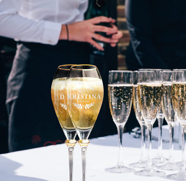 Mr and Mrs Wedding Toasting Champagne Flutes, Set of 2, Laser engraved Tosting Flutes Engraved Personalized Glasses for Bride and Groom
